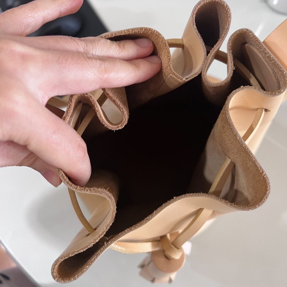 Building Block Leather Bucket Bag - Picture 6 of 6